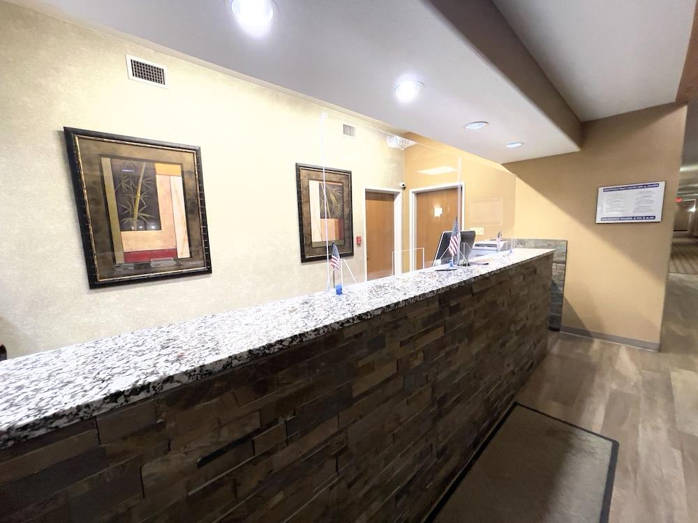 Americas Value Hotel 2*